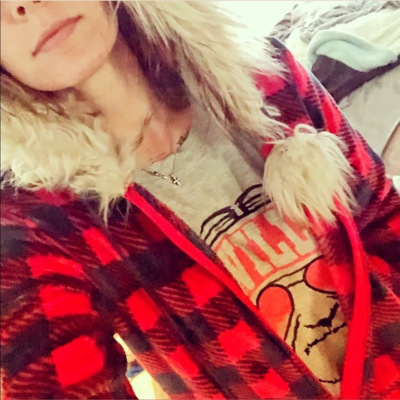 Meet your Posher, Sara - Picture 4 of 5